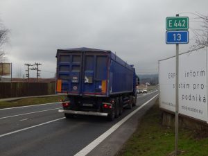 Silnice I/13 v Málkově u Chomutova. Autor: Zdopravy.cz/Jan Šindelář