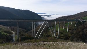 Nový viadukt Teixeras na budované rychlotrati z Madridu do Galicie. Foto: Adif
