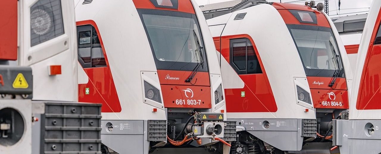 Elektrické jednotky Panter pro Žilinský a Trenčínský kraj. Foto: ZSSK