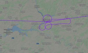 Průběh letu z Moskvy do Jekatěrinburku, za který padaly v Pobeda Airlines tresty. Foto: Flightradar24.com
