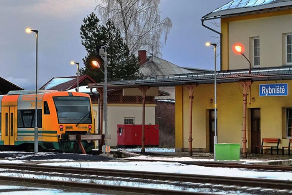 Motorový vůz Stadler RS1 v Rybništi. Foto: Doprava Ústeckého kraje