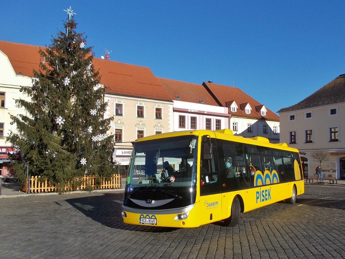 Elektrobus SOR společnosti ČSAD Autobusy ČB v písecké MHD. Pramen: ČEZ