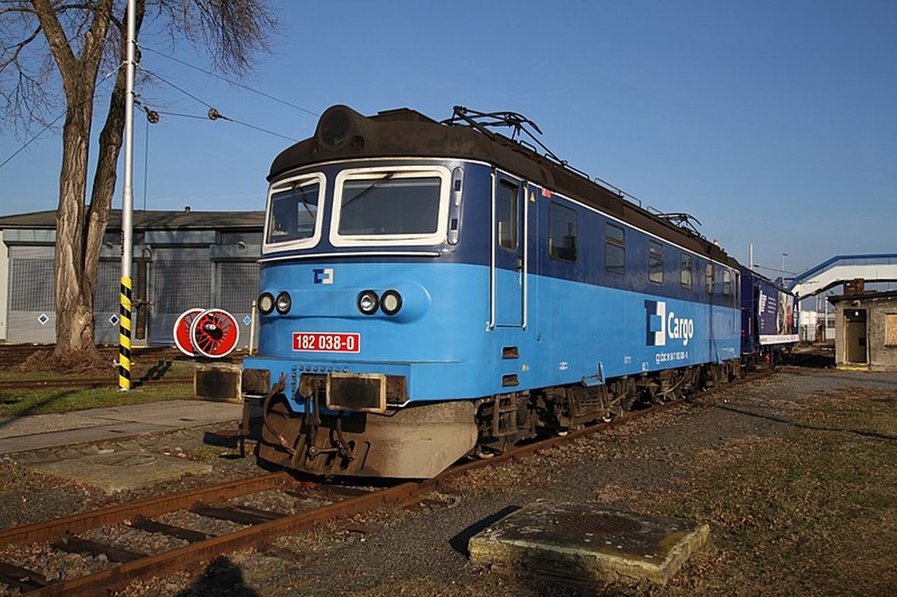 Lokomotiva řady 182 společnosti ČD Cargo. Foto: Wikimedia Commons