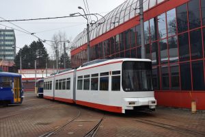 Manipulace s tramvají GT6M v Liberci. Foto: Cegelec