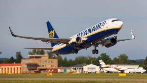 Boeing 737-800 společnosti Ryanair v Ostravě. Foto: Radim Koblížka / LKMT Spotters