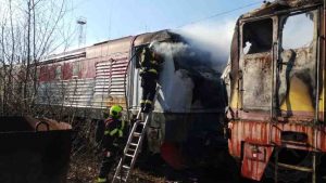 Požár lokomotiv řady 749 v České Třebové 7.3. 2021. Foto: HZS Pardubického kraje