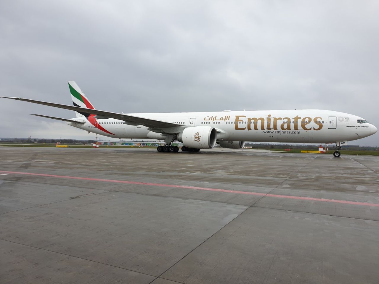Boeing 777-300ER společnosti Emirates v Praze. Foto: Emirates SkyCargo