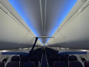 Interiér Boeingu 737 MAX 8. Foto: Blue Air