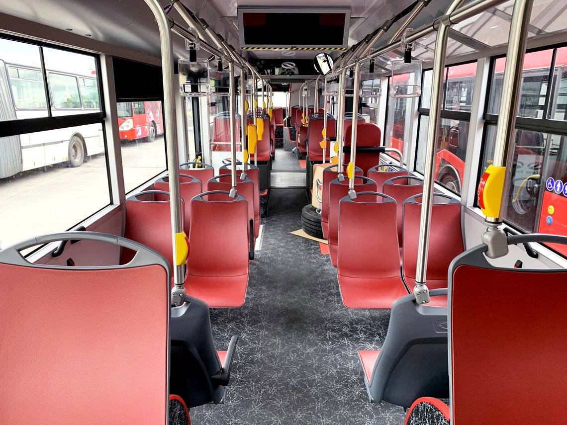 Autobus Solaris Urbino 18 pro českobudějovickou MHD. Pramen: DPMCB