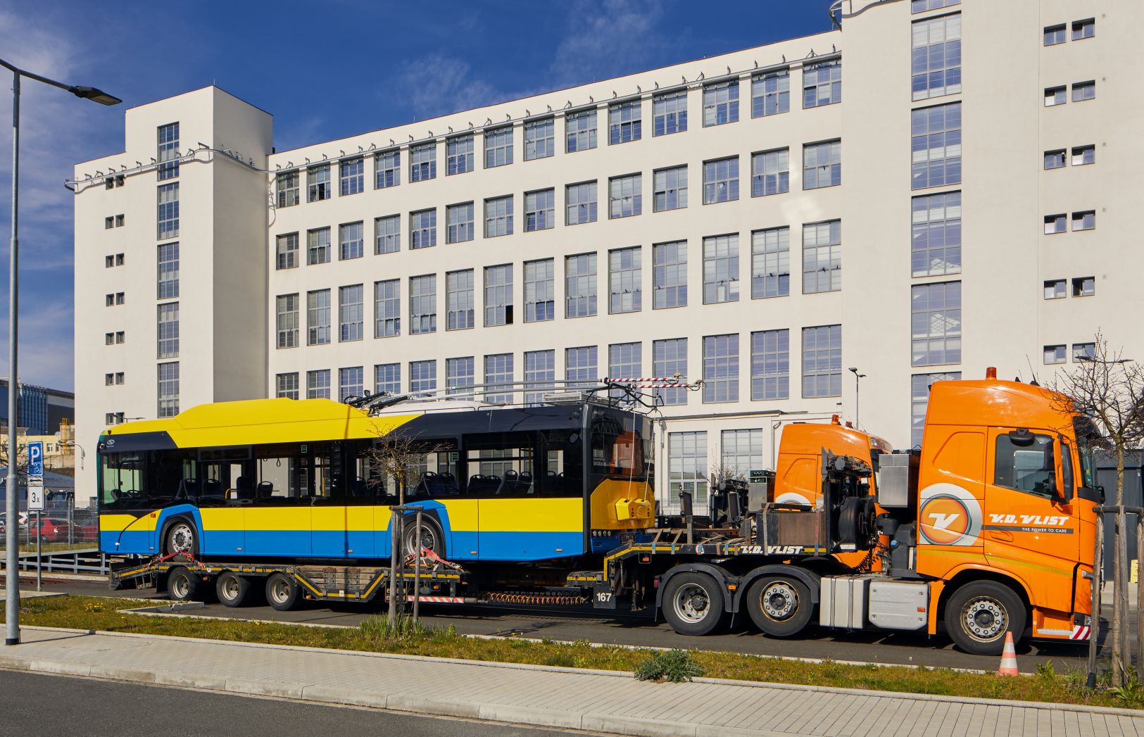 Trolejbusy s výzbrojí Škoda pro rumunské město Ploješť. Pramen: Škoda Electric