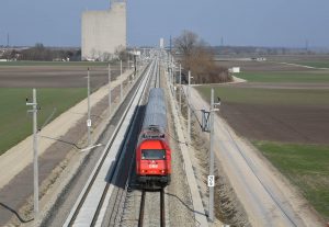 Nově dvoukolejný úsek tratě Vídeň - Bratislava. Pramen: ÖBB