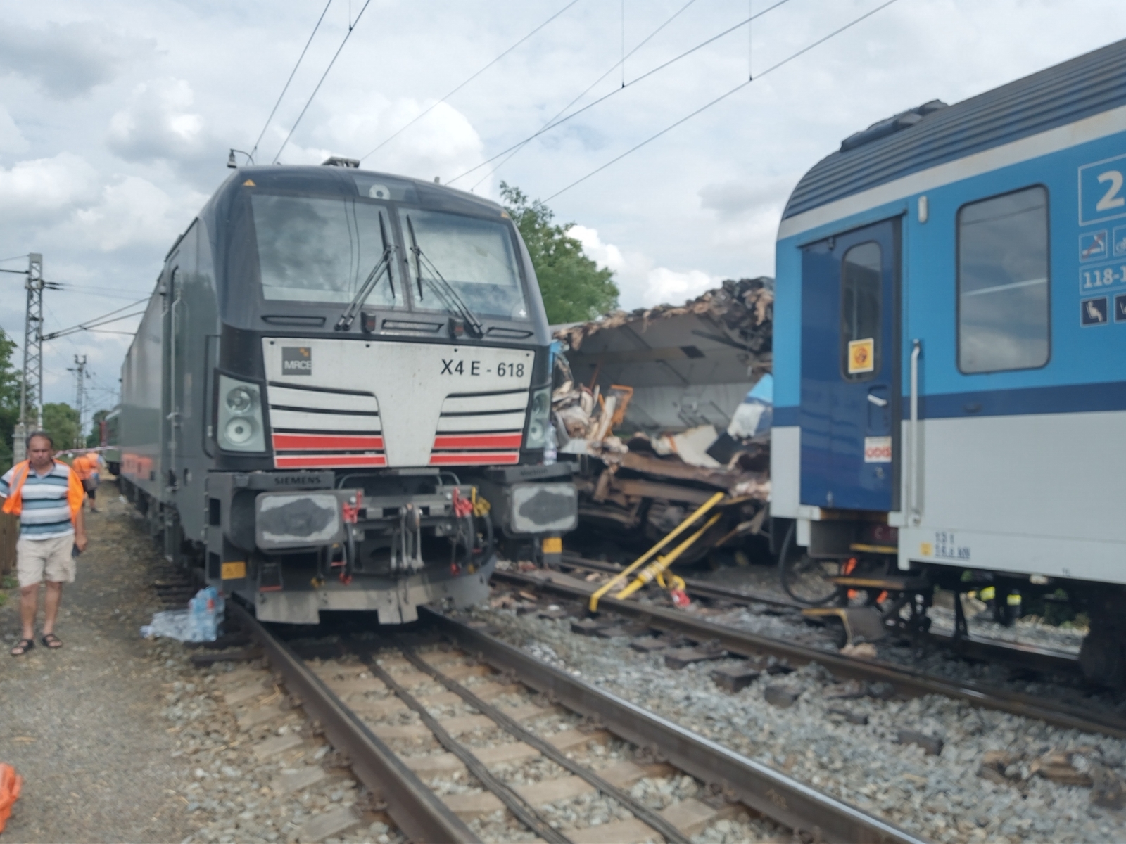 Srážka lokomotivního a osobního vlaků v Němčicích nad Hanou. Foto: Drážní inspekce