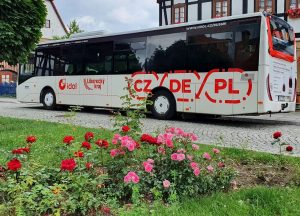 Autobus pro mezinárodní autobusovou linku napříč třemi zeměmi. Foto: Liberecký kraj