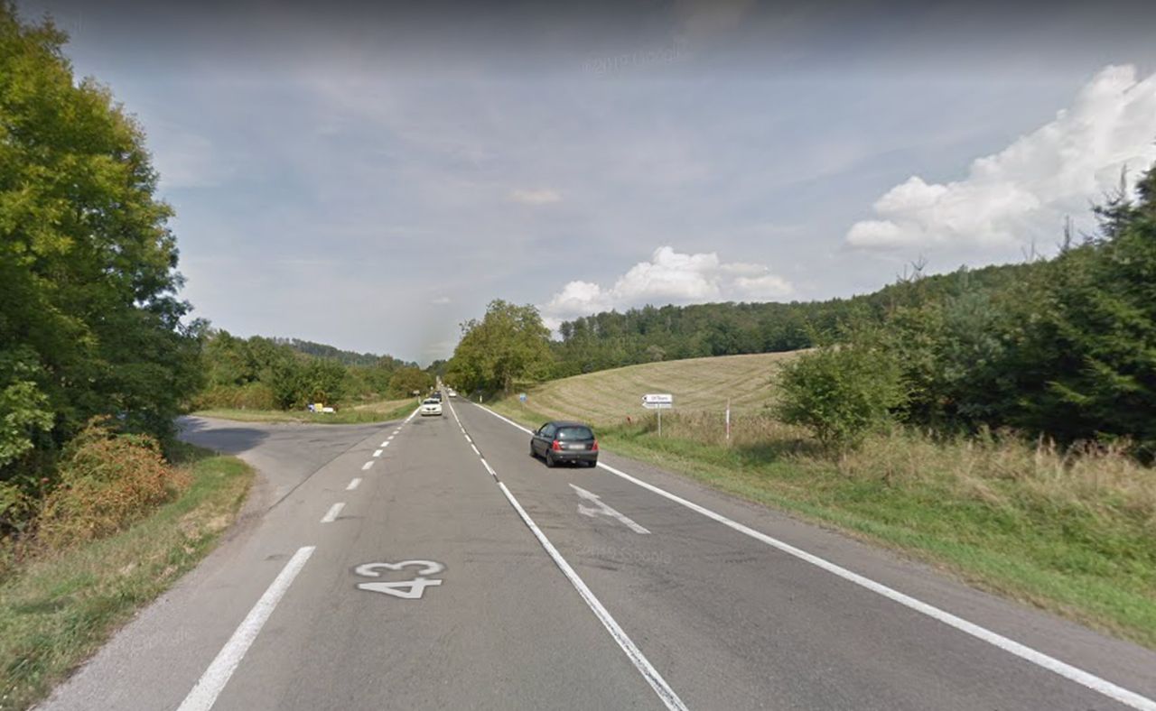 Křižovatka na silnici I/43 u Milonic. Foto: Google Street View