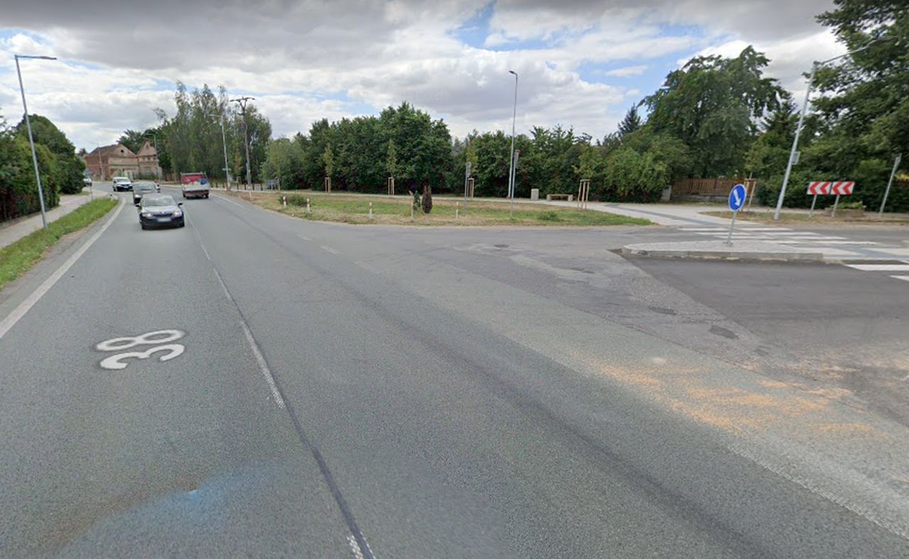 Křižovatka silnice I/38 s Velimskou ulicí v Nové Vsi. Foto: Google Street View
