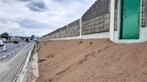 Nové protihlukové stěny na D1 u Újezdu. Foto: ŘSD