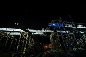 Instalace nového železničního mostu v Pardubicích. Foto: Chládek a Tintěra