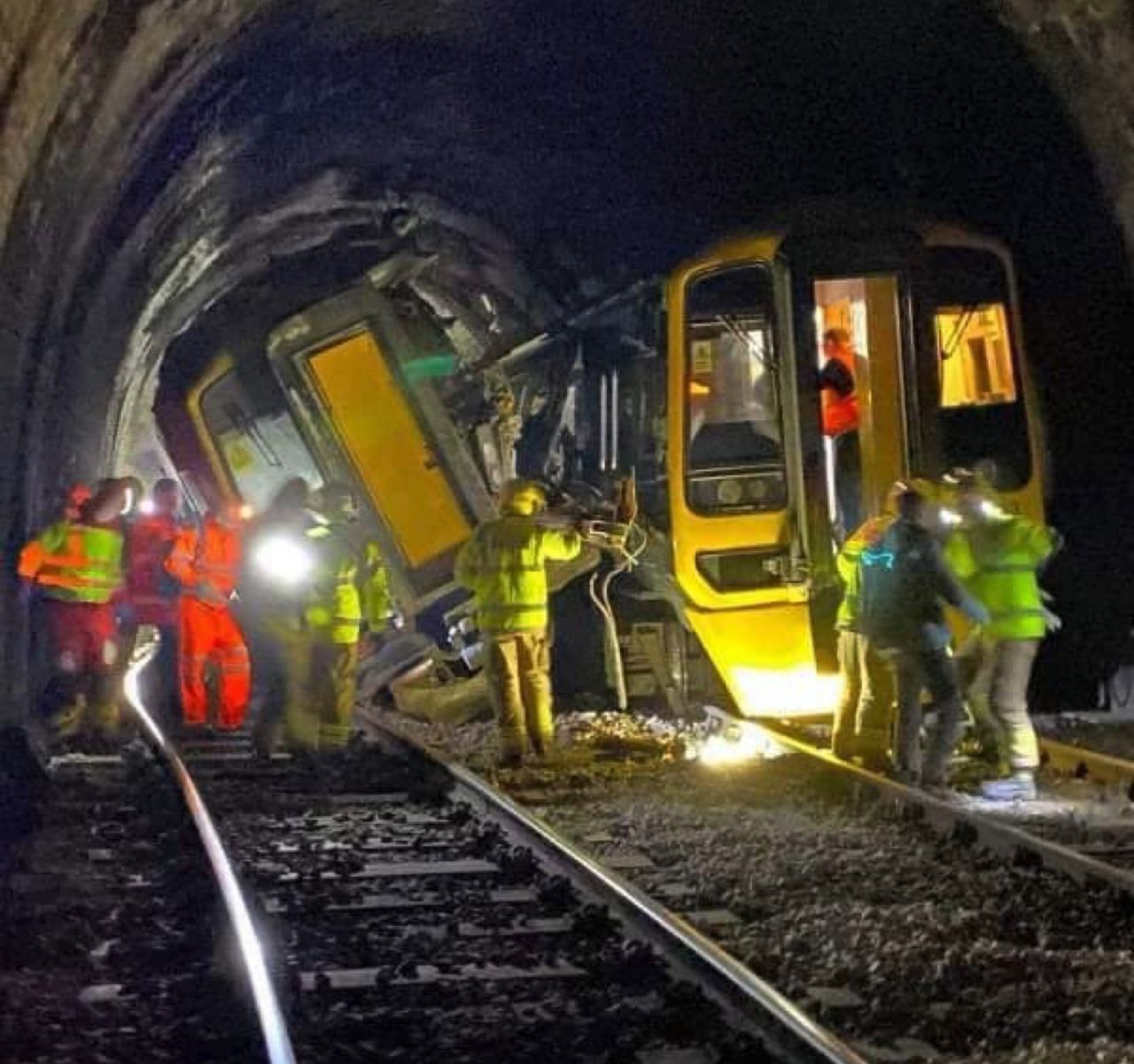 Srážka vlaků v Salisbury. Foto: Twitter
