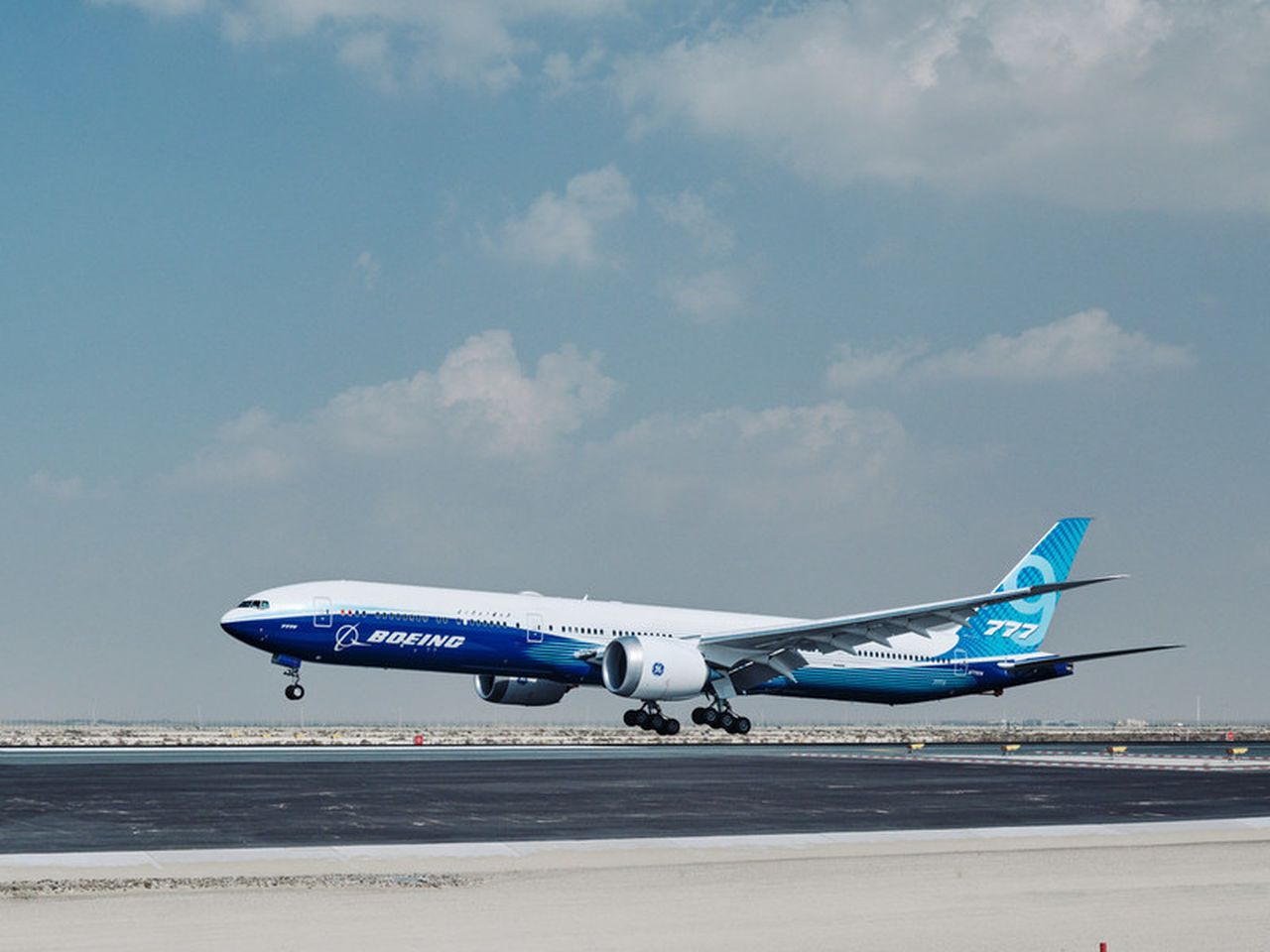 Boeing 777X v Dubaji. Foto: Boeing
