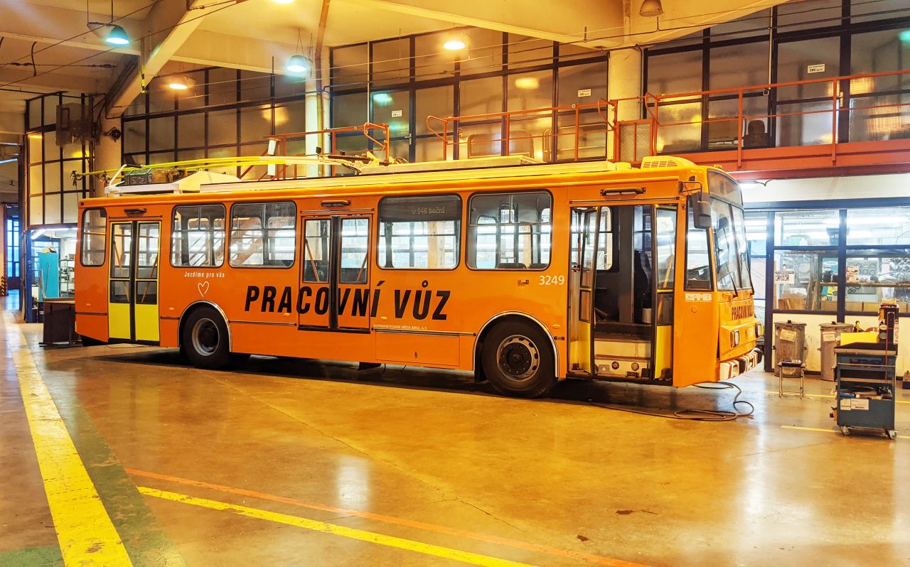 Servisní trolejbus v Brně. Foto: DPMB