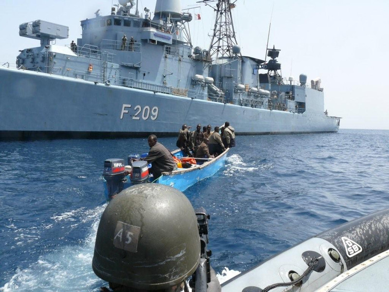 Proti námořnímu pirátství u Afriky se snaží bojovat i státy EU. Pramen: Deutsche Marine