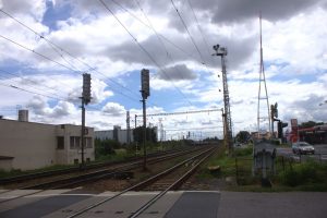 Železniční přejezd v Mělníku. Foto: Aktron