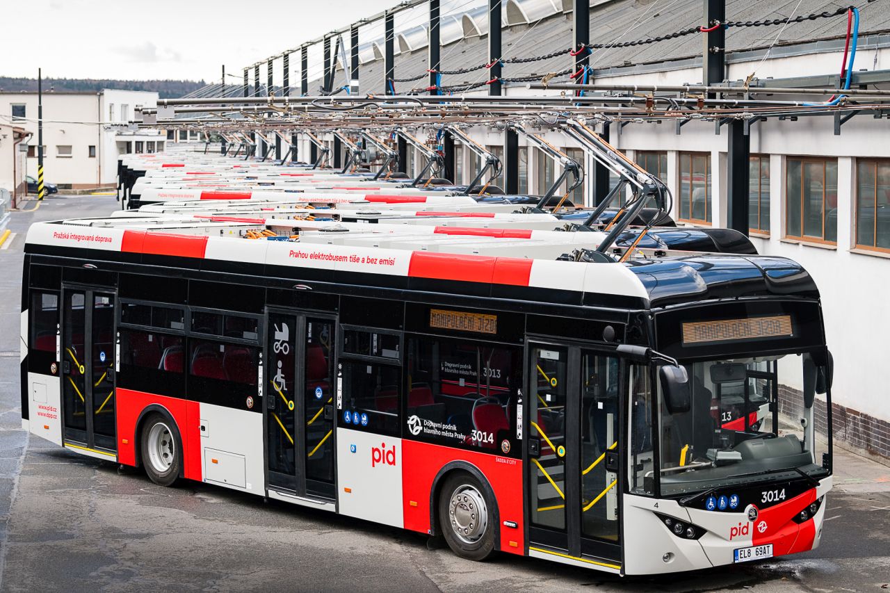 Nové elektrobusy pro Prahu. Foto: Petr Hejna / DPP