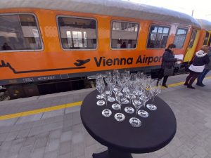 První vlak z Brna na vídeňské letiště. Foto: Zdopravy.cz
