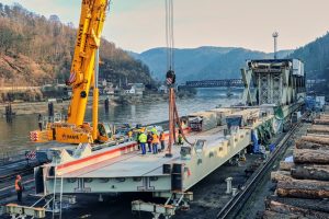 Konstrukce nového mostu přes Labe v Děčíně. Foto: Správa železnic