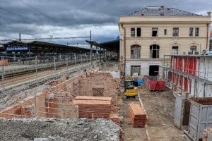 Rekonstrukce výpravní budovy v Českých Budějovicích. Foto: Správa železnic