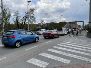 Kolona v Husově ulici u Dlouhého mostu. Autor: Zdopravy.cz/Jan Šindelář