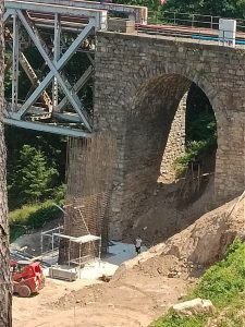 Stavba nového železničního mostu přes Orlík (červen 2022). Autor: Zdopravy.cz/Pavel Šindelář