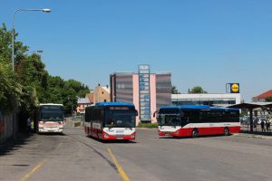 Autobusy v Kladně. Foto: Pražská integrovaná doprava