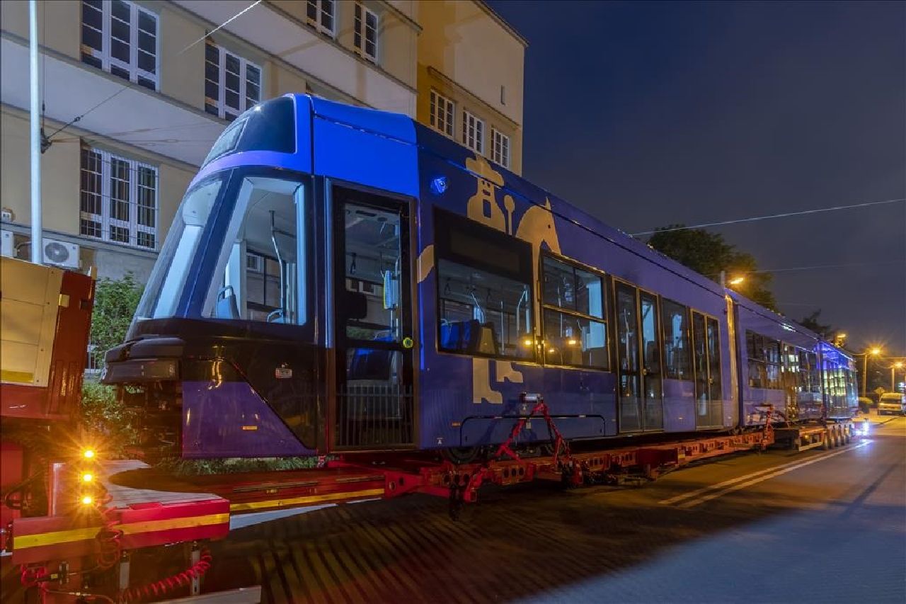 Nová tramvaj Tango Kraków Lajkonik II. Foto: MPK Kraków