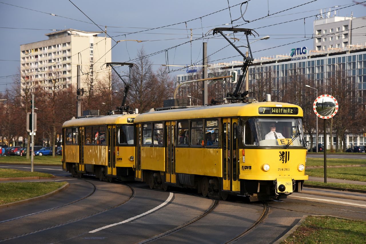 Tramvaj T4DM-T v Drážďanech. Foto: Michal Chrást