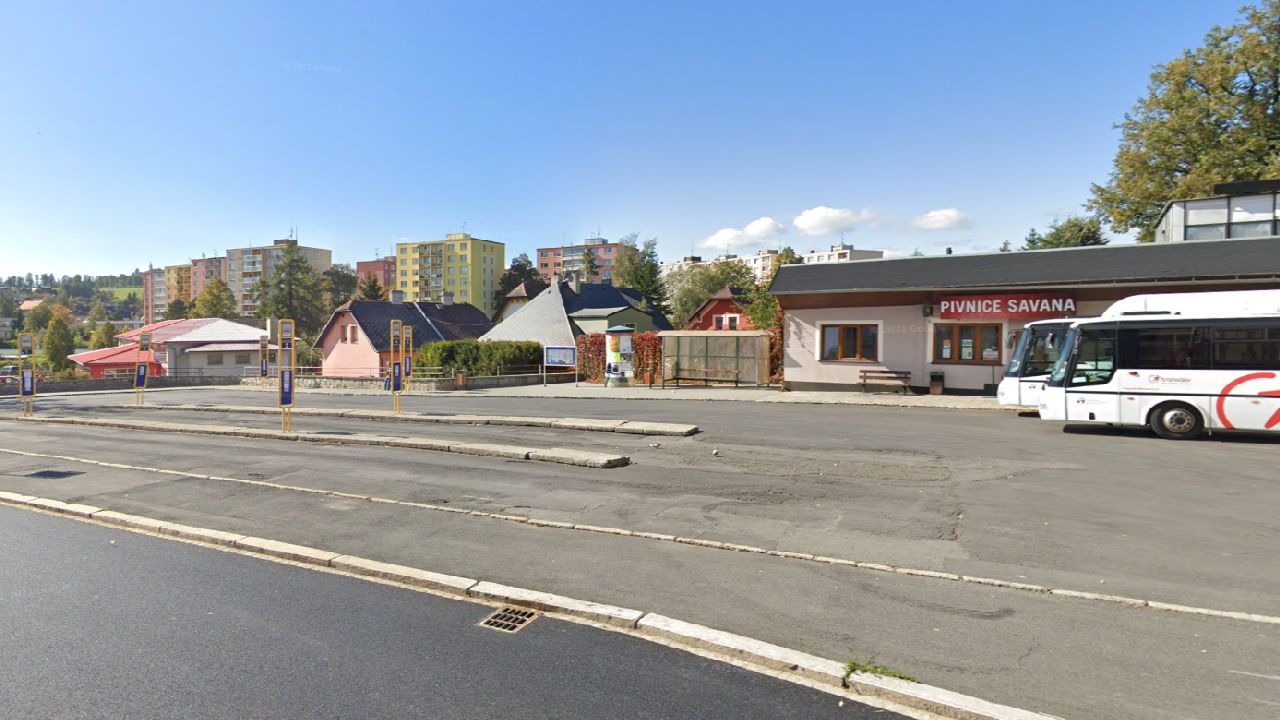 Autobusové nádraží v Bruntále. Foto: Google Street View