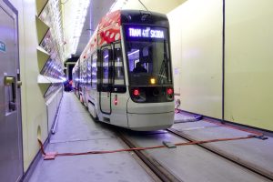 Testování tramvaje Škoda ForCity Smart (41T) v klimatickém tunelu ve Vídni. Pramen: Škoda Transportation