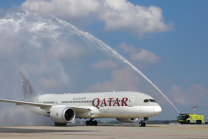 Vodní brána k 5 letům Qatar Airways v Praze. Foto: Letiště Praha