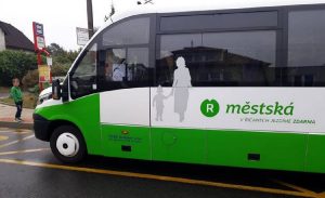 Autobus Rošero First FCLLI pro MHD Říčany. Foto: Městský úřad Říčany