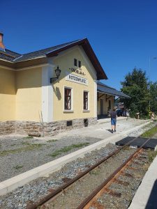 Opravené nádraží v Osoblaze. Foto: Facebook / Jaroslav Kania