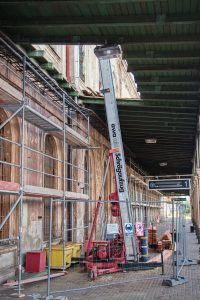 Začátek rekonstrukce nádražní budovy Teplice (srpen 2022). Pramen: Správa železnic