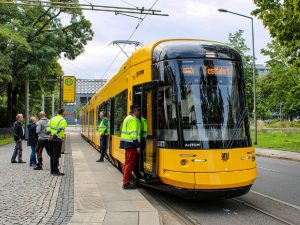 Tramvaj NGT DX DD v Drážďanech. Foto: DVB