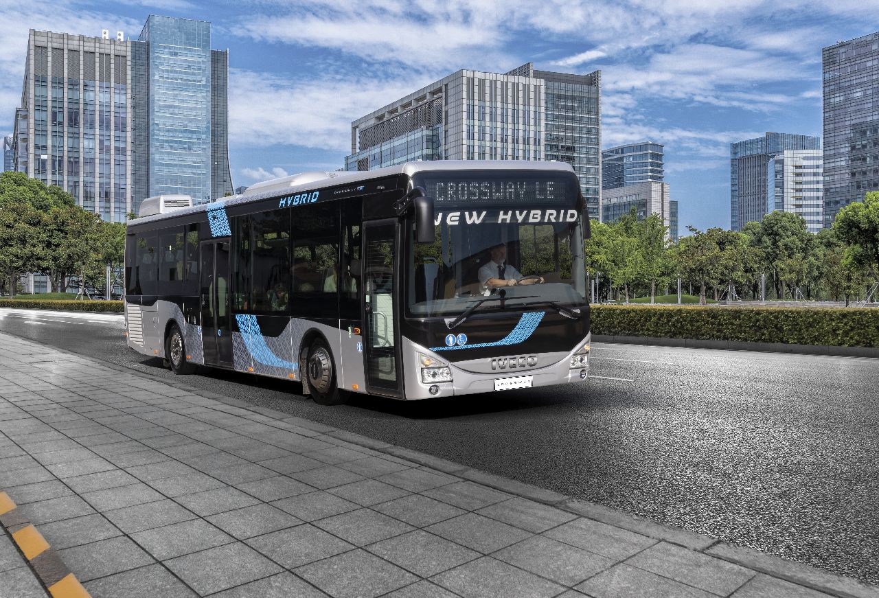 Hybridní autobus Iveco Crossway LE. Foto: Iveco