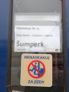 Elektrický provoz z Olomouce do Šumperka přes Uničov. Foto: Jan Dušek