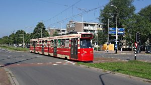 Nové tramvaje od Stadleru nahradí v ulicích tramvaje typu GTL8. Foto: Voogdt 75 / Wikimedia Commons