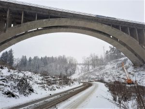 Most Šmejkalka dostal provizorní podepření (prosinec 2022). Pramen: ŘSD