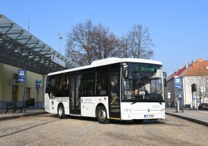 Autobus Škoda MD9 LE E6 v Chrudimi. Foto: Arriva