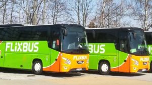 Autobusy VDL dopravce UMSE jezdící pro FlixBus. Foto: FlixBus