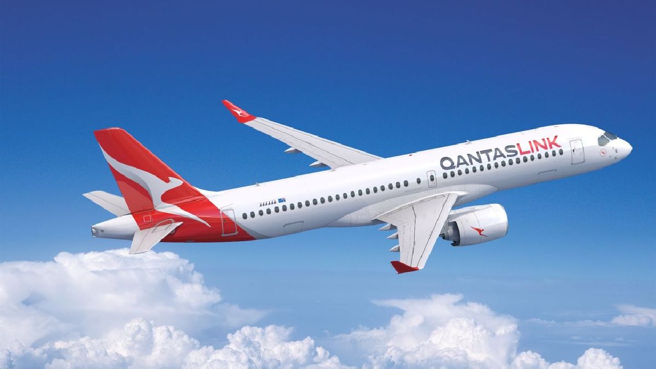 A220-300 v barvách QantasLink. Foto: Qantas
