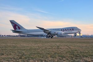 Boeing 747-8F společnosti Qatar Airways Cargo v Praze. Foto: Letiště Praha
